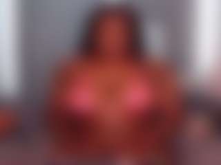 Live cam show with Queen Amara - Sub on Camsoda