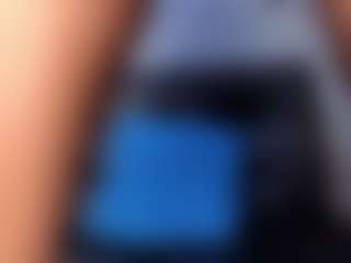 Bigsensationn21's Live Sex Cam Show