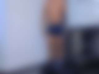 Live cam show with Bigsensationn21 - Colombia on Camsoda