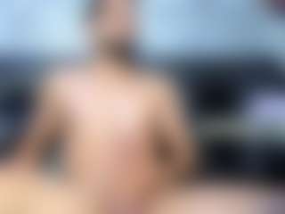 Live cam show with Bigsensationn21 - Latina on hrnylive.com