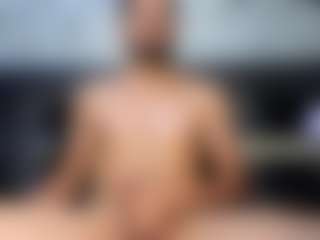 Bigsensationn21's Live Sex Cam Show