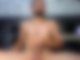 Bigsensationn21's Live Sex Cam Show