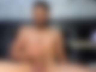 Bigsensationn21's Live Sex Cam Show