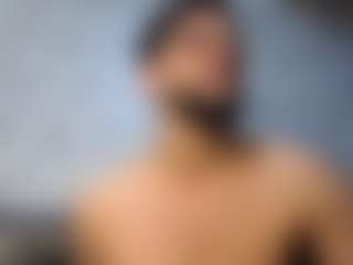 Bigsensationn21's Live Sex Cam Show