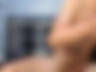 Bigsensationn21's Live Sex Cam Show