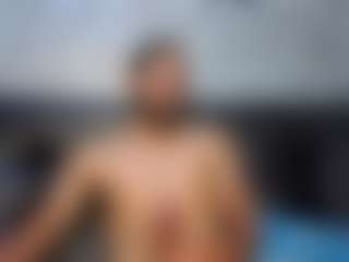 Live cam show with Bigsensationn21 - Latino on Dolls Live
