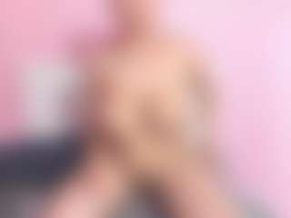 Tiffanny-Rose's Live Sex Cam Show