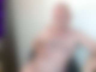 Live cam show with JohanBarker - Daddy on TeamSkeetLive