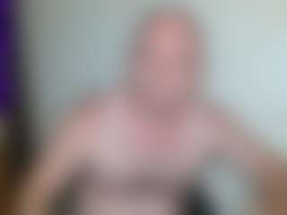 Live cam show with JohanBarker - Bald on Uber Horny