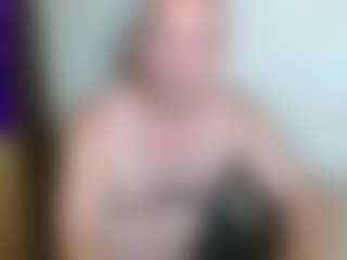 Live cam show with JohanBarker - Drinking on Camsoda
