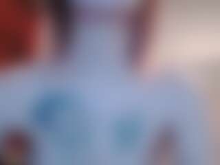 LilThroatPixie's Live Sex Cam Show