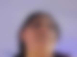 Live cam show with Kathia Hot - Camel Toe on Camming Site