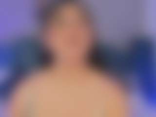 Live cam show with Kathia Hot - Striptease on xxxlivecams.org