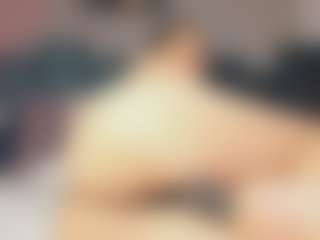 Live cam show with Kathia Hot - Nipple Piercings on livesuperchat.net