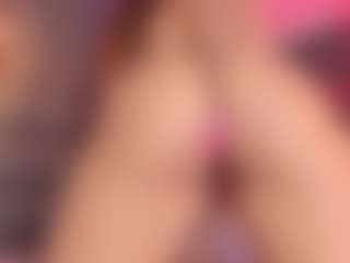 Live cam show with megan-woll - Shake on Mixed Magazine Live
