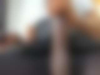 Show de câmera ao vivo com HUGE_COCKHOT - Cumshot no Camsoda