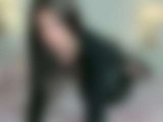 Live cam show with valeriasecret - Smoking on madthumbs