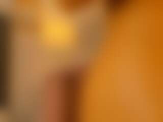 Mia-Tailor's Live Sex Cam Show