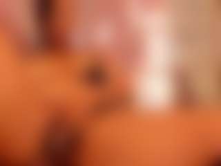 Live cam show with ebony-priincess - Brown Hair on fapnchat