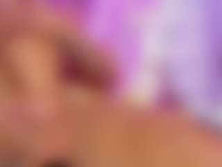 Live cam show with ebony-priincess - Brown Hair on Camsoda