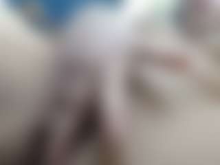 Live cam show with jullymessyy - Shaved on CamwithHer