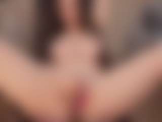Live cam show with 00hottits1991 - Living Room on Camsoda