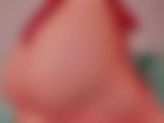 Live cam show with BewitchingEva - Flashing on CamClone