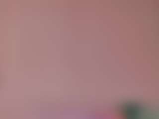 Live cam show with BewitchingEva - Flashing on Camiplay Live