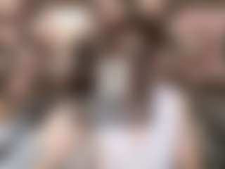 Live cam show with MelanieGrand - Average on Hubzter Live