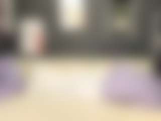 Live cam show with MelanieGrand - Cute on SpunkLive