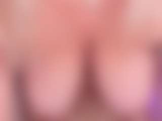 Live cam show with ScarlettMai - Belly on sexylivex.com