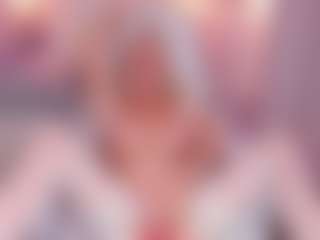 Live cam show with ScarlettMai - Granny on Camsoda