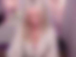 Live cam show with ScarlettMai - Belly on Camsoda