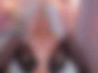 Live cam show with ScarlettMai - Striptease Granny on Dare Cams