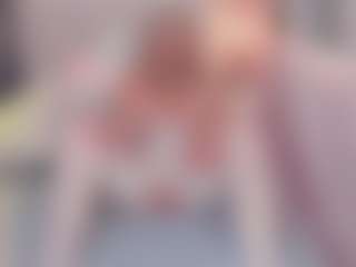Live cam show with ScarlettMai - Belly on eurowanks.com