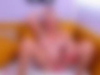 Live cam show with ScarlettMai - Granny Dildo on boobsie.com