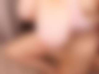 Live cam show with ScarlettMai - Belly on Mixed Magazine Live