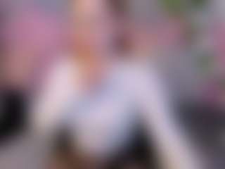 Live cam show with TinaWalked - Living Room on xxxlivecams.org