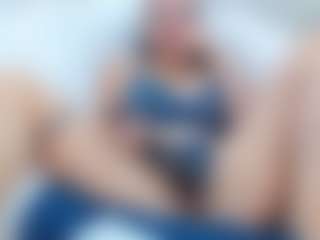 adafontaine18's Live Sex Cam Show