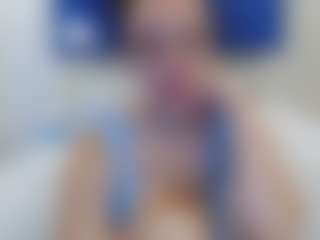 adafontaine18's Live Sex Cam Show