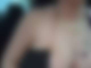 adafontaine18's Live Sex Cam Show