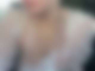adafontaine18's Live Sex Cam Show