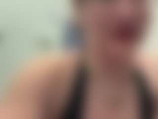 adafontaine18's Live Sex Cam Show