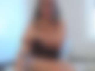 adafontaine18's Live Sex Cam Show