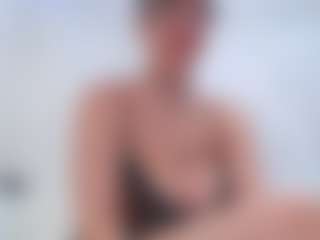 adafontaine18's Live Sex Cam Show