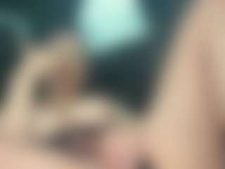 adafontaine18's Live Sex Cam Show