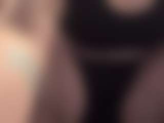 adafontaine18's Live Sex Cam Show