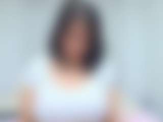 Live cam show with Annie-Thomsonn - Brown Eyes on Mixed Magazine Live