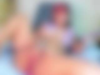 Live cam show with Zenda-Moretti - Facial on Camsoda