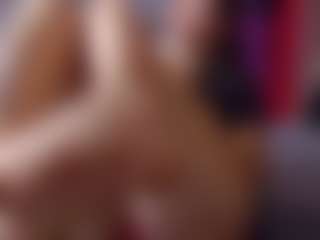 Live cam show with SellaShinee - Teen (18+) on Cam Slut
